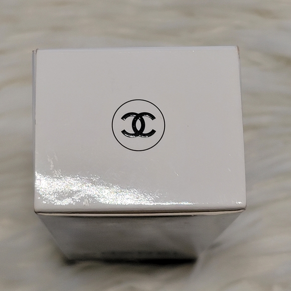 CHANEL LE MASQUE ANTI POLLUTION CLAY MASK 2.5OZ - Picture 3 of 4